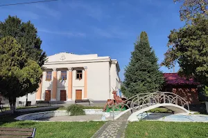 Casa de Cultură Moldova Nouă image