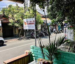 Warung Laughing Chicken photo