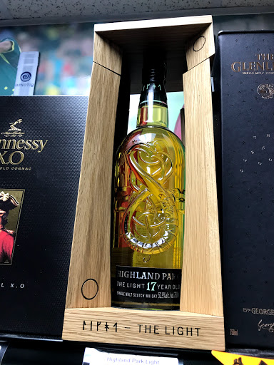 Liquor Store «19 Wine & Spirits», reviews and photos, 101 Verdae Blvd #190, Greenville, SC 29607, USA