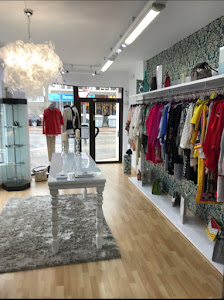 Boutique Maldita Vanidad Calle de Mateo Seoane Sobral, 11, local 15, 47014 Valladolid, España