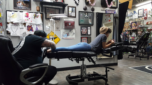 Tattoo Shop «The Constable Tattoo Parlor», reviews and photos, 16122 IL-59, Plainfield, IL 60586, USA