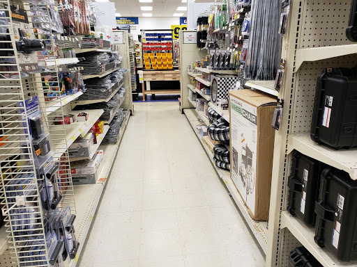 Hardware Store «Harbor Freight Tools», reviews and photos, 668 N. Riverside, Clarksville, TN 37040, USA