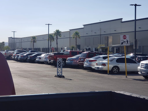 LAS2 - Amazon Returns Center in North Las Vegas, Nevada - Zaubee