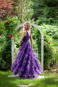 Yelena V. Tailoring and Alterations - Photo 5 - Car repair in West Roxbury, MA, Boston