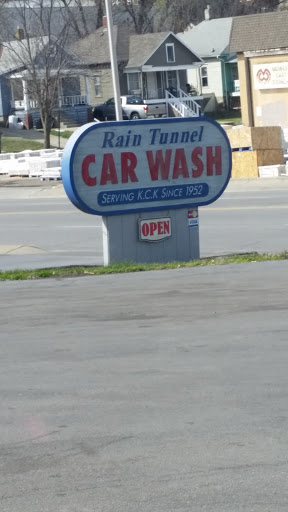 Rain Tunnel Car Wash en Kansas City