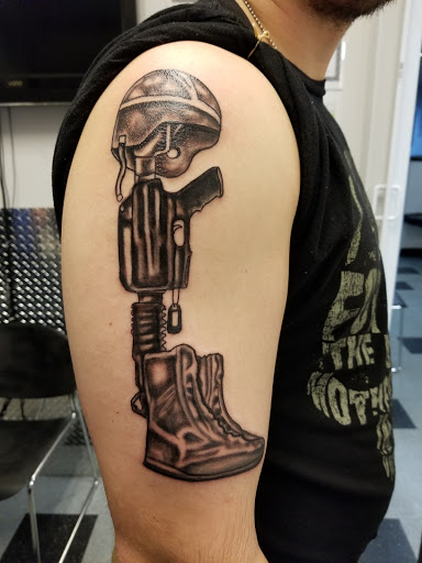 Tattoo Shop «22 Caliber Tattoo Studio», reviews and photos, 3501 Parsons Ave, Columbus, OH 43207, USA