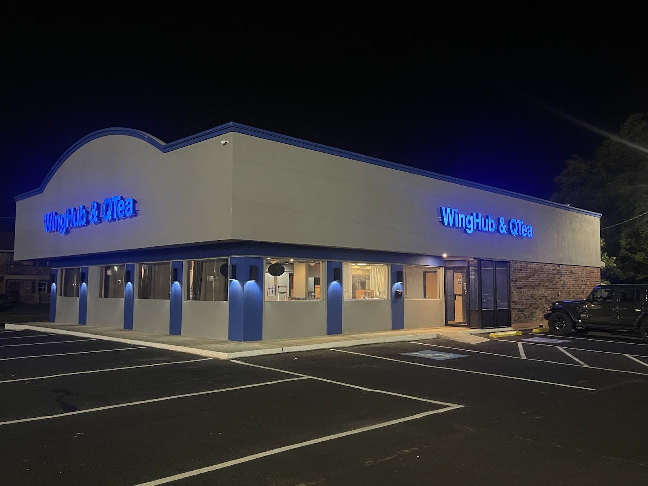 Photo of the restaurant WingHub & QTea