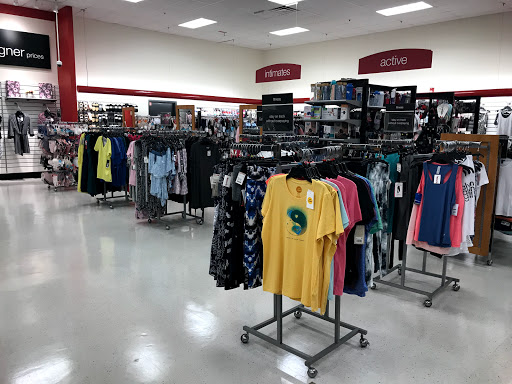 Department Store «T.J. Maxx & HomeGoods», reviews and photos, 198 Alewife Brook Pkwy, Cambridge, MA 02138, USA