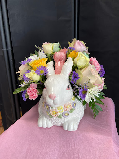 Florist «BloomTown Florist», reviews and photos, 218 W Bay Dr, Largo, FL 33770, USA