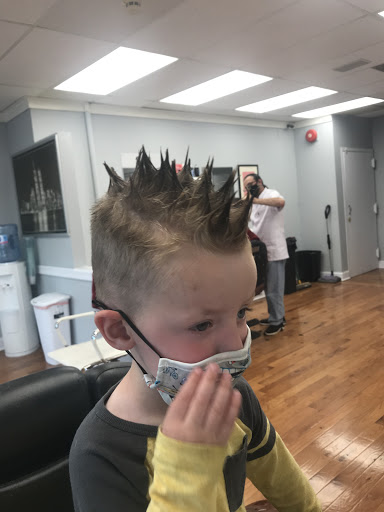 Barber Shop «S&K Barber Shop», reviews and photos, 5555 Nesconset Hwy, Mt Sinai, NY 11766, USA