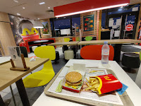 Aliment-réconfort du Restauration rapide McDonald's à Saint-Yrieix-la-Perche - n°1
