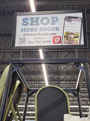 Home Improvement Store «Tractor Supply Co.», reviews and photos, 8135 Brookville Rd, Indianapolis, IN 46239, USA