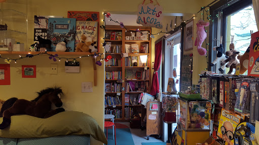 Book Store «Green Bean Books», reviews and photos, 1600 NE Alberta St, Portland, OR 97211, USA