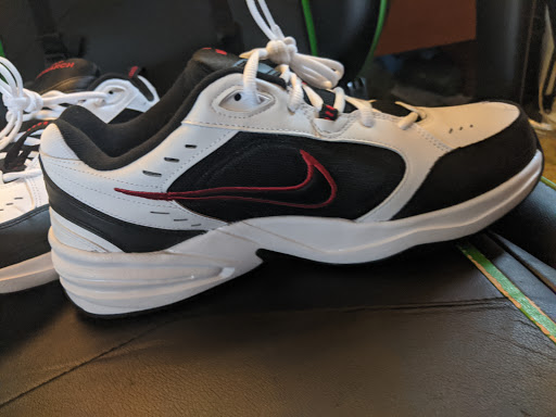 Sporting Goods Store «Big 5 Sporting Goods - Springfield», reviews and photos, 2720 Gateway St, Springfield, OR 97477, USA