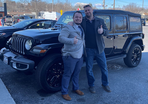 Jeep Dealer «Marlow Motor Company», reviews and photos, 707 N Commerce Ave, Front Royal, VA 22630, USA