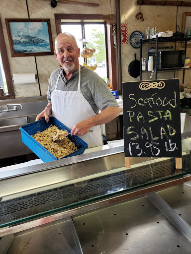 Seafood Market «Mike Carver Fresh Seafood Market», reviews and photos, 10 Station St, Middleborough, MA 02346, USA