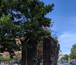 Göttingen Seven Monument photo