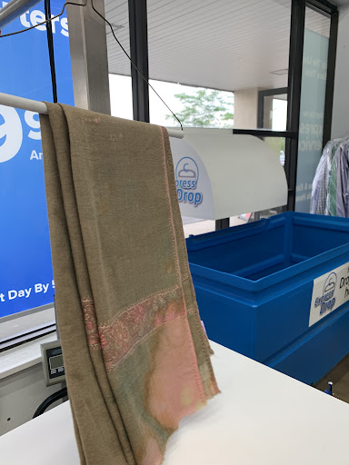 Dry Cleaner «CD One Price Cleaners», reviews and photos, 5555 S Brainard Ave #800, Countryside, IL 60525, USA