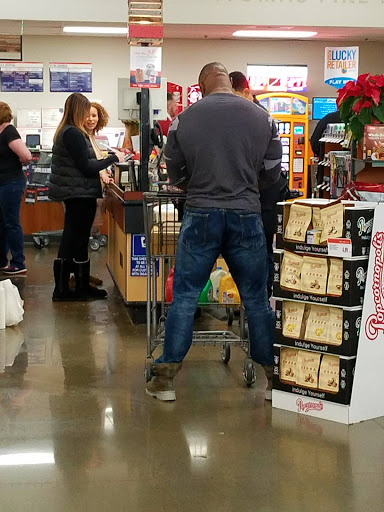 Shopping Mall «Park Place 2 Shopping Center», reviews and photos, 4690 Natomas Blvd, Sacramento, CA 95835, USA