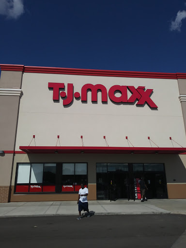 Shopping Mall «Speedway Super Center», reviews and photos, 6020 Crawfordsville Rd, Speedway, IN 46224, USA