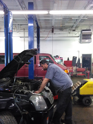 Auto Repair Shop «Washtenaw Auto Care Center», reviews and photos, 3090 Washtenaw Ave, Ypsilanti, MI 48197, USA