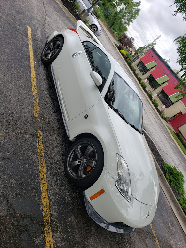 Auto Body Shop «St. Matthews Imports Collision Repair», reviews and photos, 4164 Westport Rd, Louisville, KY 40207, USA