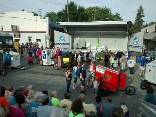 Grocery Store «Vinckier Foods», reviews and photos, 115 S Main St, Yale, MI 48097, USA