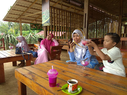 Kebun Buah Naga Pudun (Kincir Cafe)