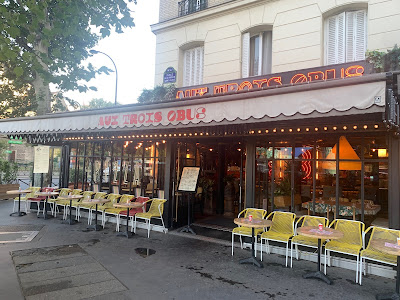 Aux Trois Obus à Paris