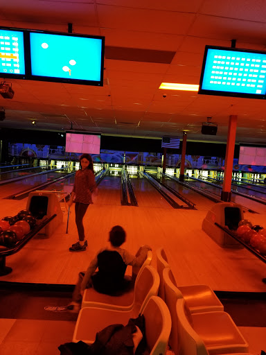 Bowling Alley «AMF Centereach Lanes», reviews and photos, 40 Horseblock Rd, Centereach, NY 11720, USA