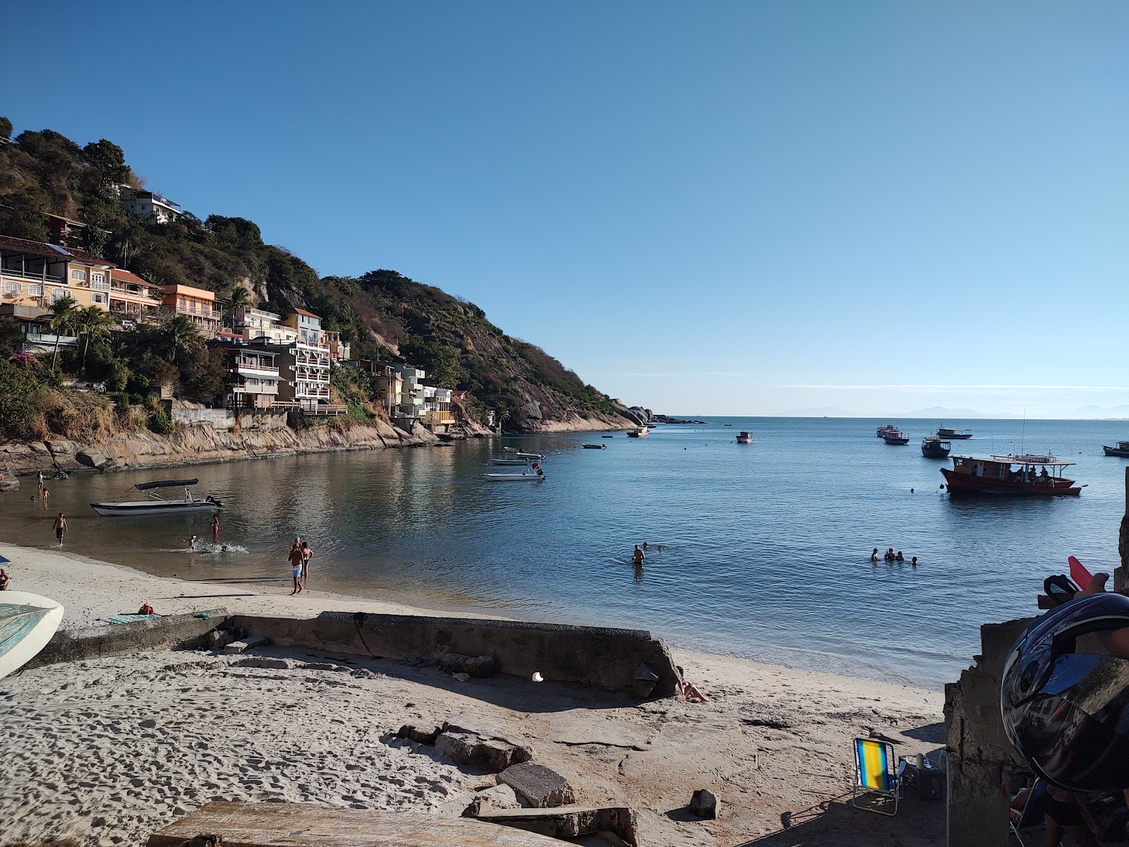Foto di Praia do Canto con una superficie del sabbia beige