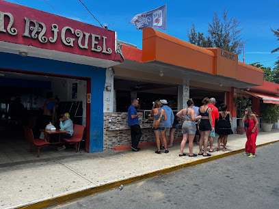 Kioskos de Luquillo - 97J7+8P9, Luquillo, 00773, Puerto Rico