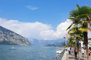 Lungolago Iseo image