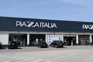 Piazza Italia image