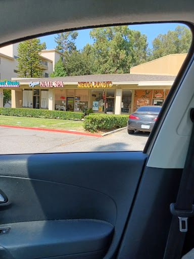 Donut Shop «Sierra Donuts», reviews and photos, 430 Anaheim Hills Rd C, Anaheim, CA 92807, USA