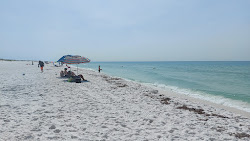 Luna Beach'in fotoğrafı düz ve uzun ile birlikte