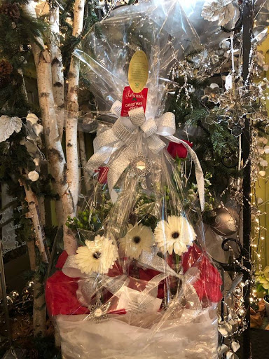 Florist «Post Road English Garden», reviews and photos, 1105 N Post Rd, Indianapolis, IN 46219, USA