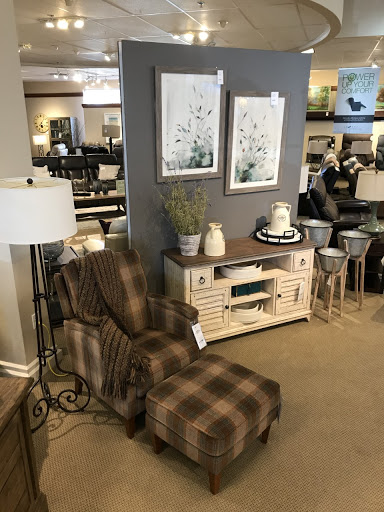 Furniture Store «La-Z-Boy Furniture Galleries», reviews and photos, 5700 Centennial Center Blvd, Las Vegas, NV 89149, USA