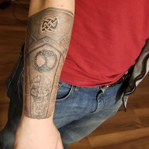 Tattoo Shop «All-Out Tattoo», reviews and photos, 1540 Azalea Garden Rd, Norfolk, VA 23502, USA