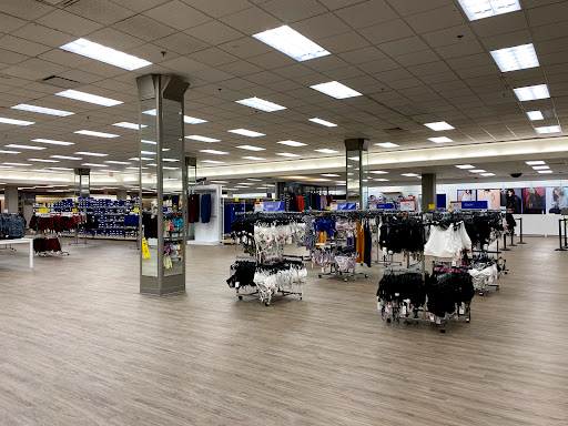 Department Store «Sears», reviews and photos, 50 Mall Dr W, Jersey City, NJ 07310, USA