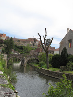 Pont des Minimes à Semur-en-Auxois