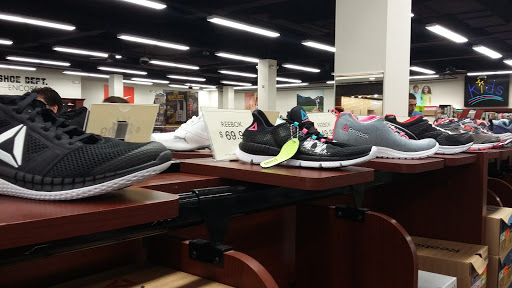 Shopping Mall «Apple Blossom Mall», reviews and photos, 1850 Apple Blossom Dr, Winchester, VA 22601, USA