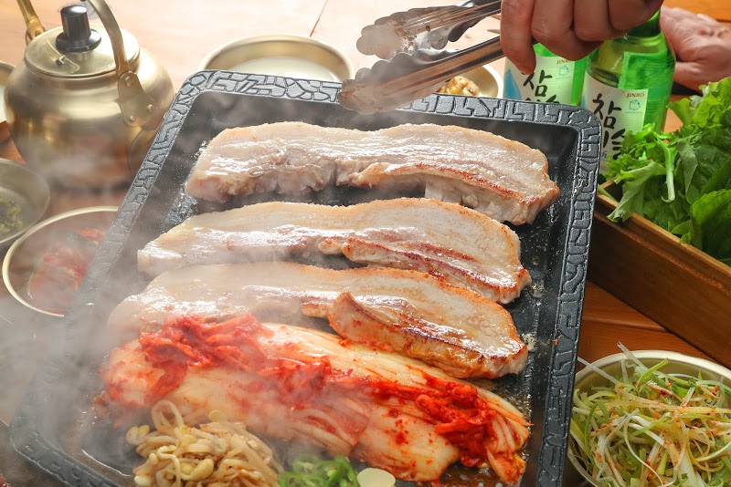 韓国料理＆BBQ ペゴッパヨ 川崎本店（배고파요）