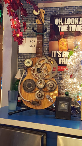 Food and Drink «The Double D Bar & Grill», reviews and photos, 240 N River Rd, Mt Clemens, MI 48043, USA