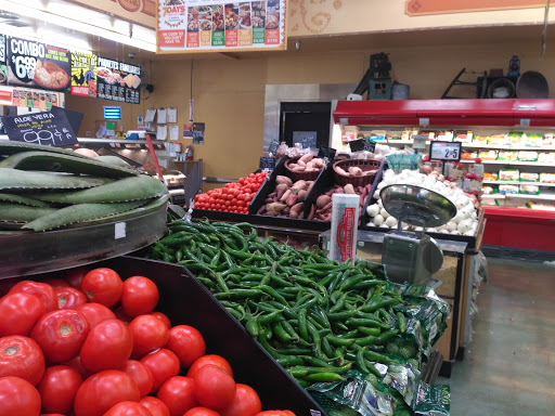 Grocery Store «Northgate Gonzalez Markets», reviews and photos, 710 W Chapman Ave, Placentia, CA 92870, USA