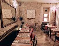 Atmosphère du Restaurant méditerranéen Au Bon Endroit à Nîmes - n°4
