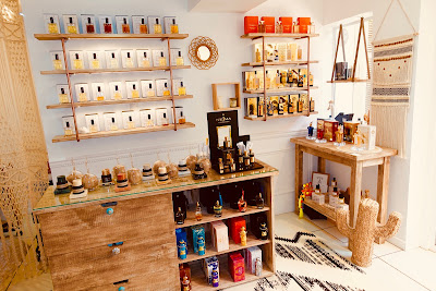 INDIES Beauté Parfumerie Sourcils Cils Make Up Manucure à Saint-Tropez