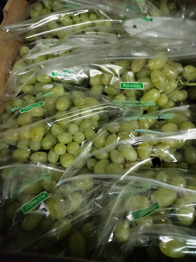 Produce Market «Sun Valley Farms Market», reviews and photos, 2380 NE Coachman Rd, Clearwater, FL 33765, USA