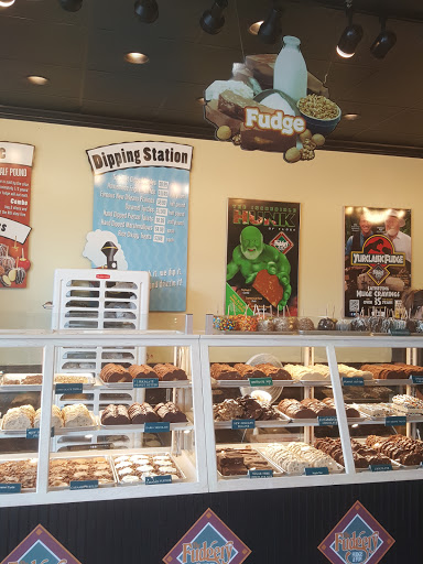 Outlet Mall «Tanger Outlet Myrtle Beach Hwy 17», reviews and photos, 10835 Kings Rd, Myrtle Beach, SC 29572, USA