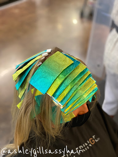 Hair Salon «Lunatic Fringe Salon Sharonville», reviews and photos, 11051 Reading Rd, Sharonville, OH 45241, USA